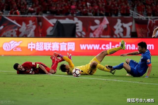 土超女排伊萨输球让出榜首 瓦基弗登顶费内列次席