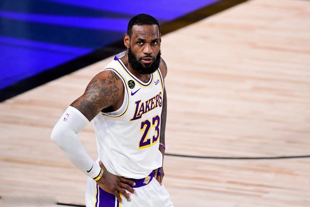 库里下半场2分勇士遭国王逆转 绿军加时胜快船